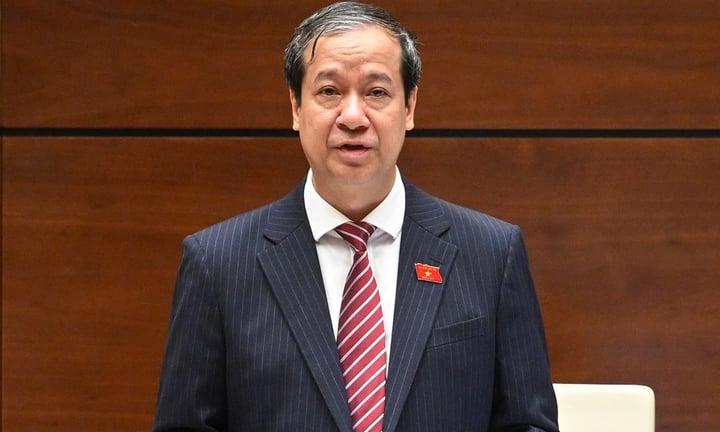 Bộ trưởng GD&ĐT: Người lớn không đánh nhau thì không còn bạo lực học đường - Ảnh 1. Bộ trưởng GD&ĐT: Người lớn không đánh nhau thì không còn bạo lực học đường - Ảnh 1.