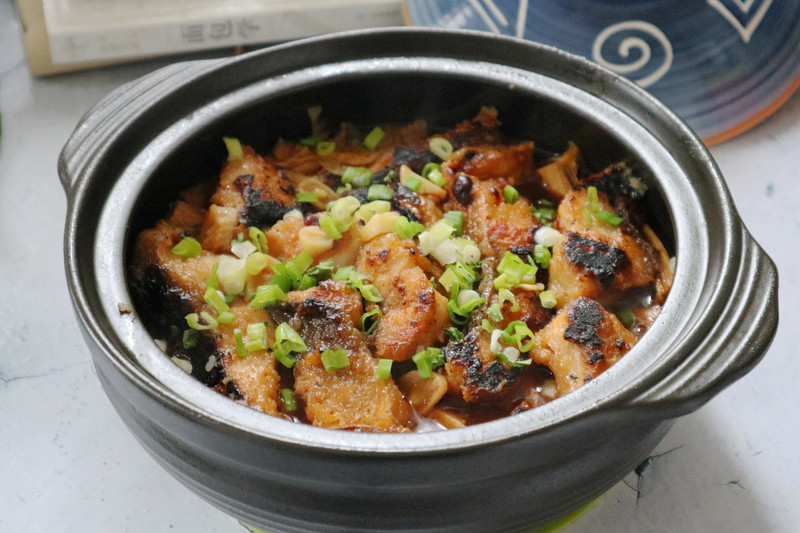 Món kho này dùng toàn nguyên liệu rẻ tiền, nấu cực dễ mà đưa cơm vô cùng - Ảnh 5. Món kho này dùng toàn nguyên liệu rẻ tiền, nấu cực dễ mà đưa cơm vô cùng - Ảnh 5.