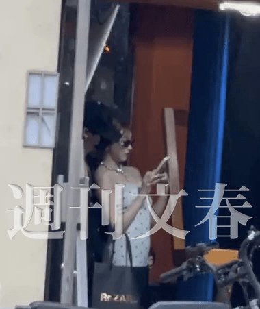 Phát ngôn kệch cỡm của mỹ nam gen Z nghi mua dâm sao phim 18+: "Tôi khoe chuyện vui vẻ để… cho oai!” - Ảnh 3. Phát ngôn kệch cỡm của mỹ nam gen Z nghi mua dâm sao phim 18+: "Tôi khoe chuyện vui vẻ để… cho oai!” - Ảnh 3.