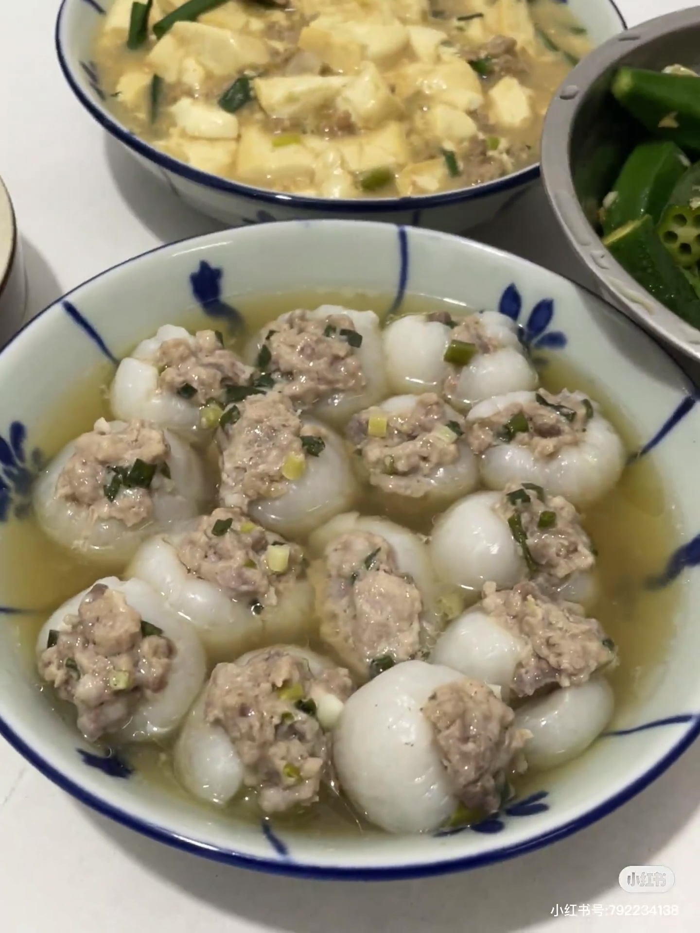 Loạt món ăn từ vải gây hoang mang: Người chấm xì dầu, người trộn với... ớt tỏi - Ảnh 6. Loạt món ăn từ vải gây hoang mang: Người chấm xì dầu, người trộn với... ớt tỏi - Ảnh 6.