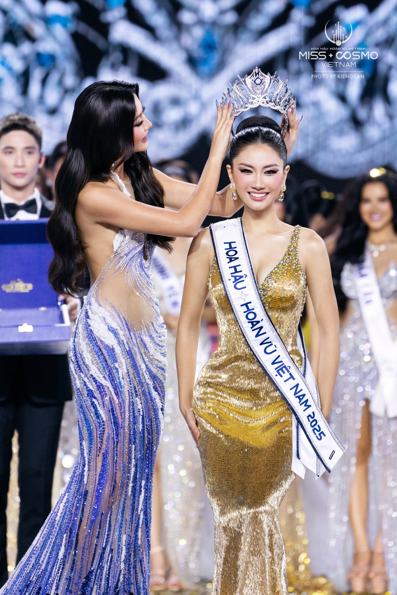 Drama ngay sau Chung kết Hoa hậu Hoàn vũ Việt Nam: 1 Thí sinh ẩn ý kết quả đã được dàn xếp?- Ảnh 1. Drama ngay sau Chung kết Hoa hậu Hoàn vũ Việt Nam: 1 Thí sinh ẩn ý kết quả đã được dàn xếp?- Ảnh 1.