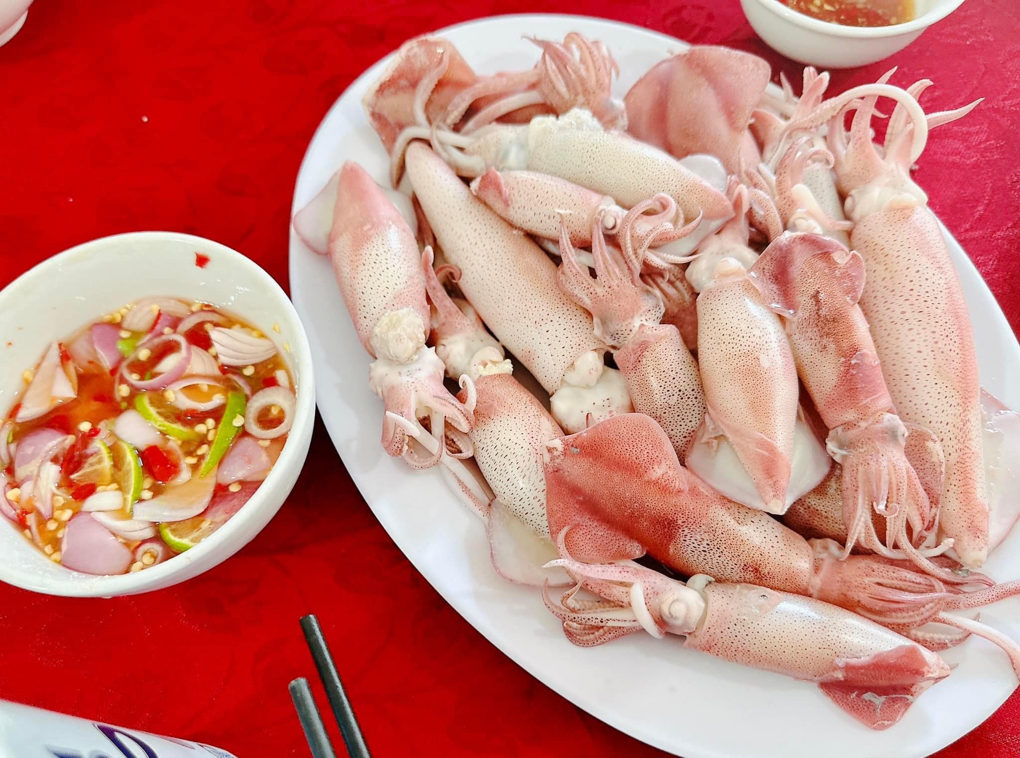Hành trình chạm vào vẻ đẹp nguyên sơ với những món ngon gói trọn hương vị đậm đà, là đặc sản Hành trình chạm vào vẻ đẹp nguyên sơ với những món ngon gói trọn hương vị đậm đà, là đặc sản