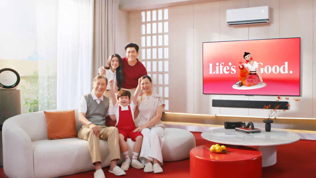 Brand film đầy xúc cảm từ LG nhân dịp kỷ niệm 30 năm đồng hành cùng người Việt- Ảnh 1.