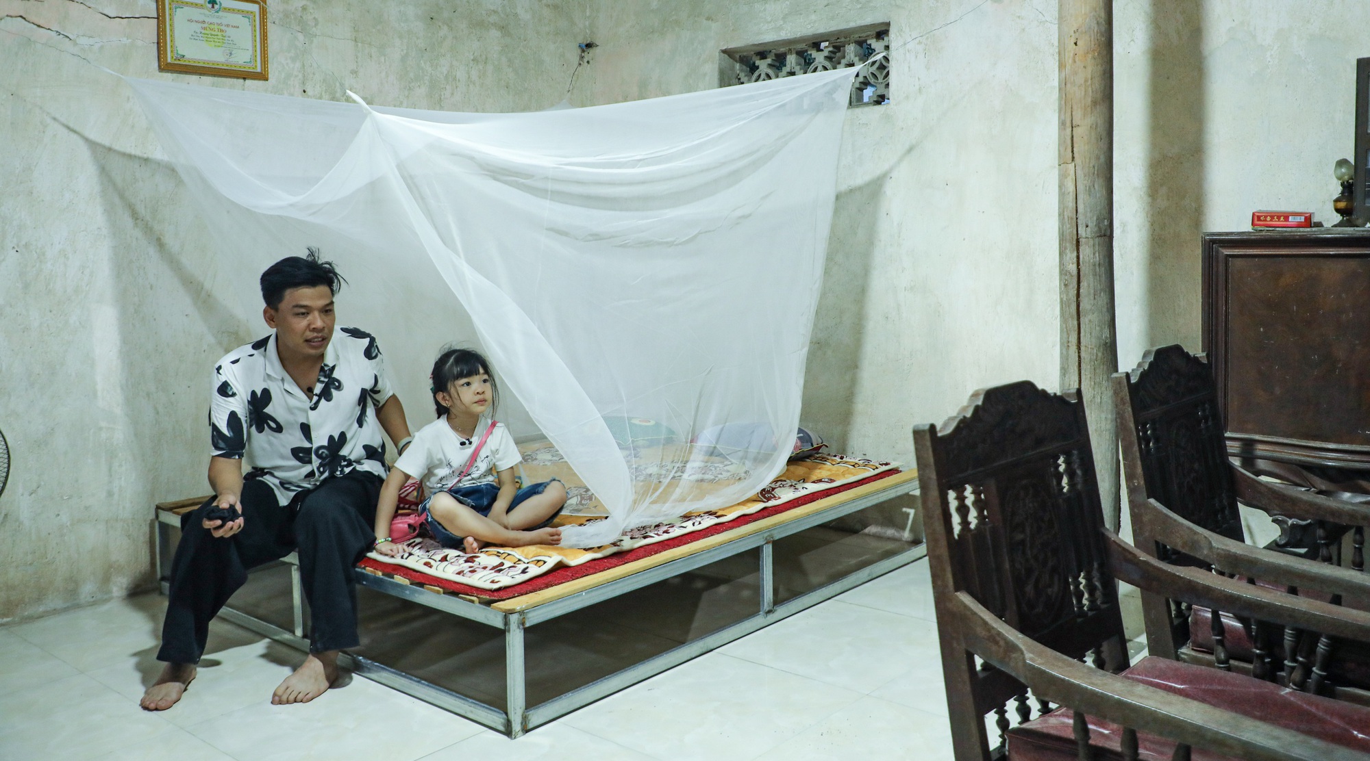 Duy Hưng và Trung Ruồi tranh cãi về quan điểm dạy con: Mềm mỏng, nhẹ nhàng hay nghiêm khắc, sẵn sàng 