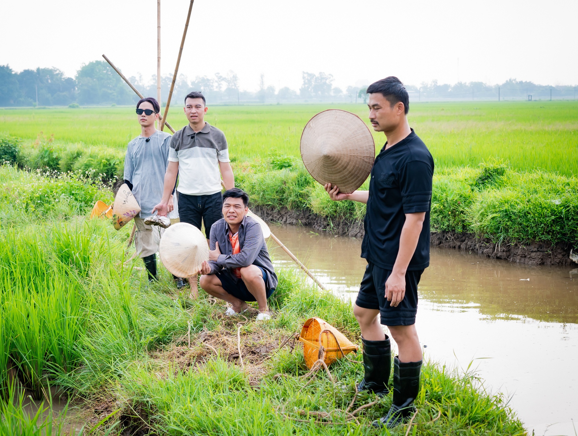 Duy Hưng và Trung Ruồi tranh cãi về quan điểm dạy con: Mềm mỏng, nhẹ nhàng hay nghiêm khắc, sẵn sàng 