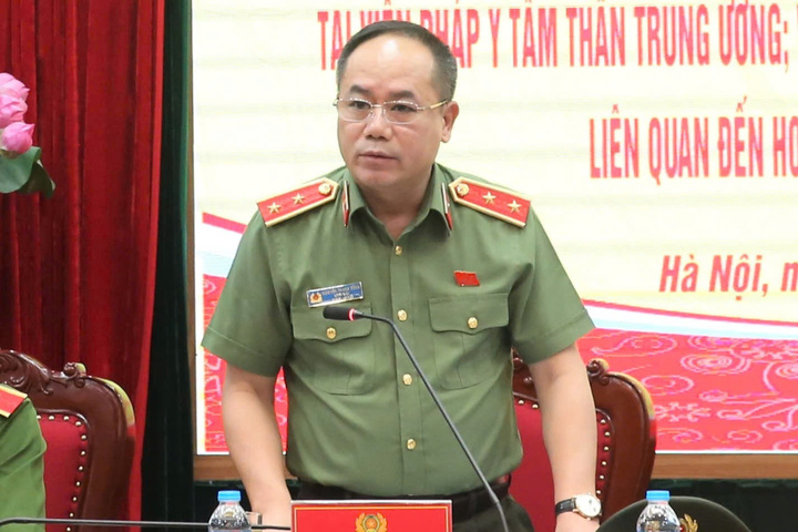 Bệnh nhân mời cán bộ Viện Pháp y tâm thần đi du lịch, dùng ma tuý tại bãi biển - Ảnh 2. Bệnh nhân mời cán bộ Viện Pháp y tâm thần đi du lịch, dùng ma tuý tại bãi biển - Ảnh 2.