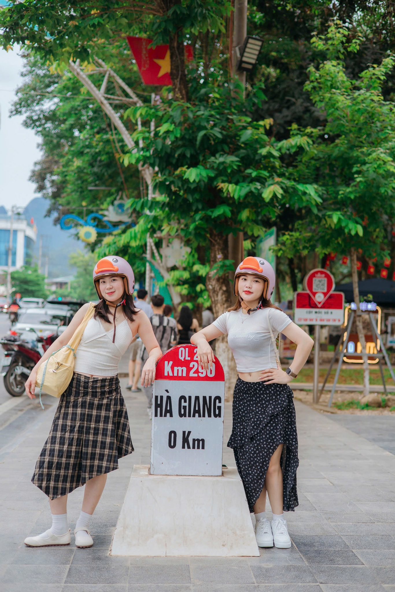 ha-trang-nhung-1750821127742-1750821127833561158892.jpg