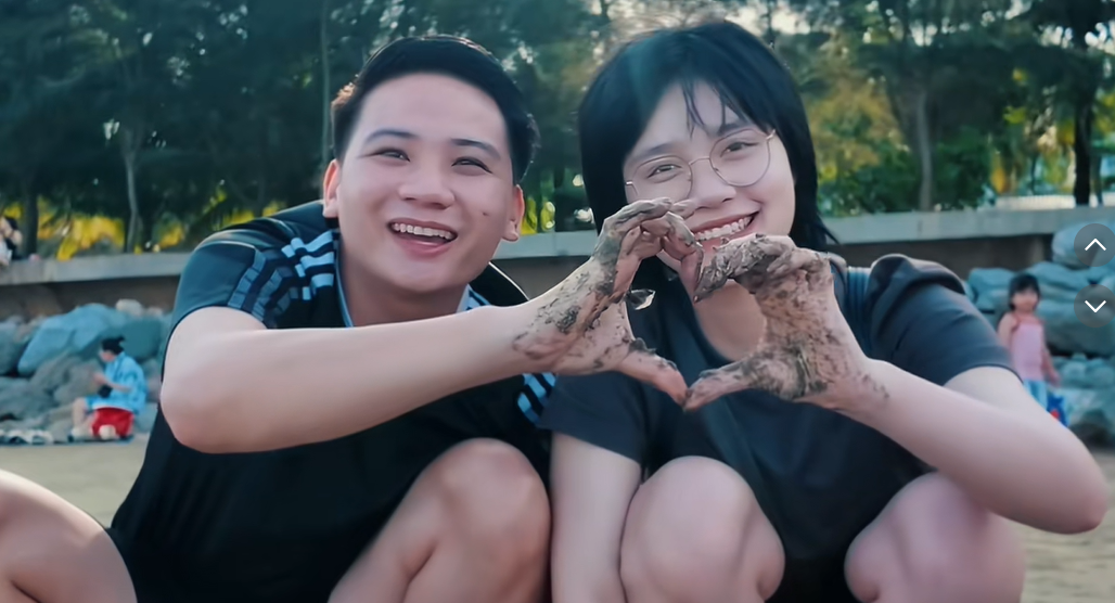 Ngôn tình của đôi vợ chồng Hà Nội dìu nhau qua cửa tử trước khi ly thân gây tranh cãi - Ảnh 5. Ngôn tình của đôi vợ chồng Hà Nội dìu nhau qua cửa tử trước khi ly thân gây tranh cãi - Ảnh 5.