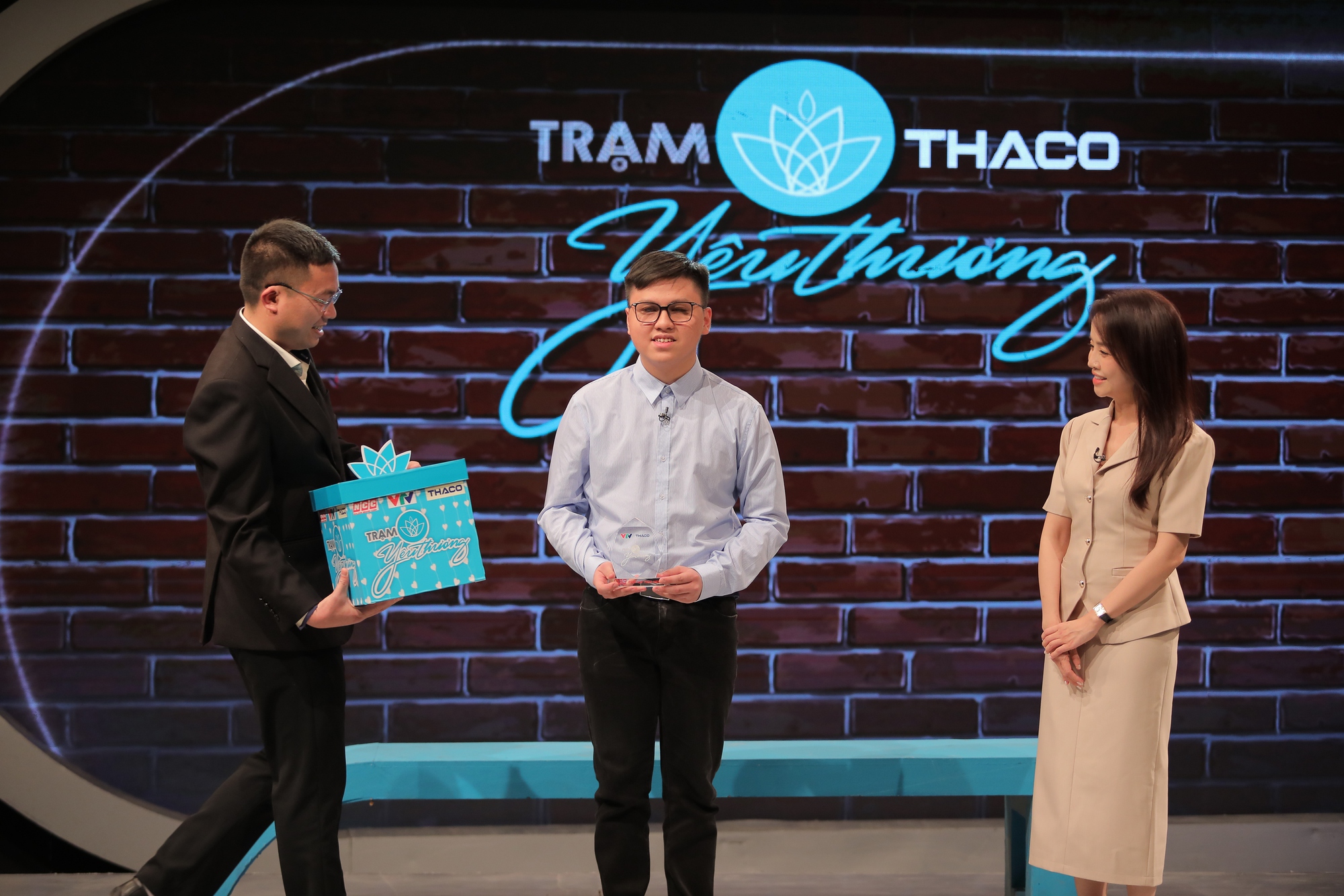 Hành trình đi tìm ánh sáng của chàng trai khiếm thị- Ảnh 5. Hành trình đi tìm ánh sáng của chàng trai khiếm thị- Ảnh 5.