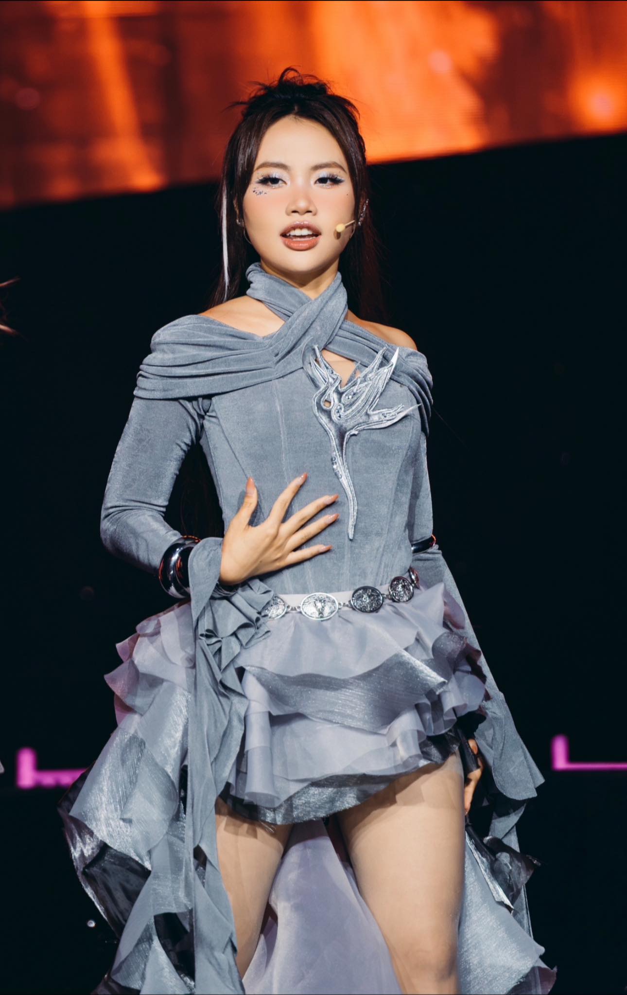 Phương Mỹ Chi bị chê không nhan sắc: Kể khổ với MXH nhưng nhận cái kết Phương Mỹ Chi bị chê không nhan sắc: Kể khổ với MXH nhưng nhận cái kết