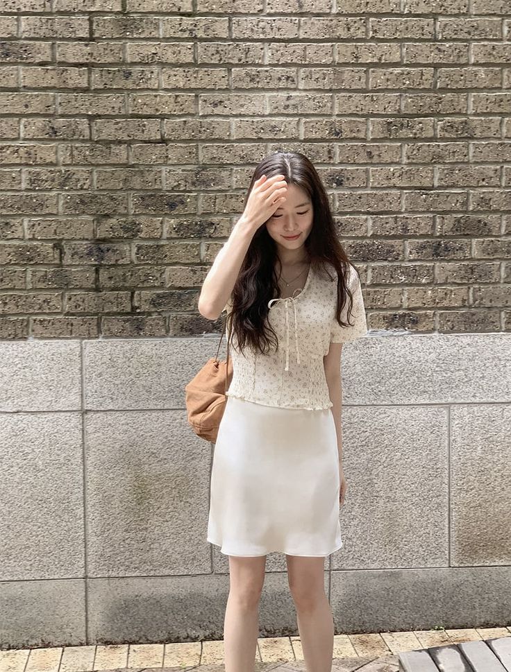 Nhìn đồng nghiệp tự tin xài đồ hiệu fake mới hiểu thế nào là nghèo sang chảnh - Ảnh 3. Nhìn đồng nghiệp tự tin xài đồ hiệu fake mới hiểu thế nào là nghèo sang chảnh - Ảnh 3.