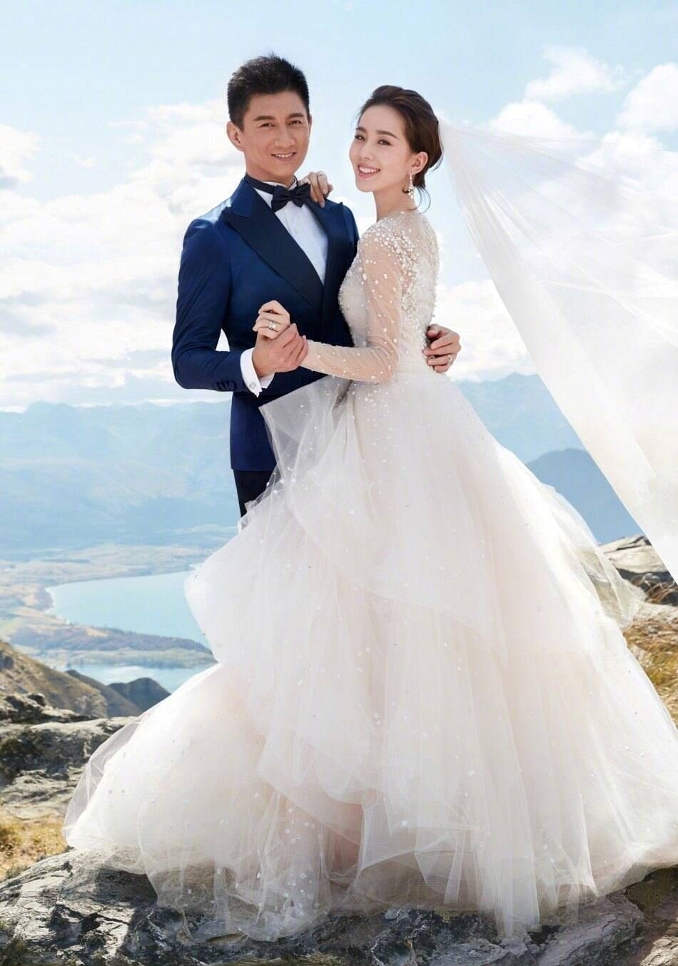 "Bắt cận" Lưu Thi Thi - Ngô Kỳ Long "né nhau như né tà", nghi diễn kịch đoàn tụ giữa tin ly hôn - Ảnh 3. "Bắt cận" Lưu Thi Thi - Ngô Kỳ Long "né nhau như né tà", nghi diễn kịch đoàn tụ giữa tin ly hôn - Ảnh 3.