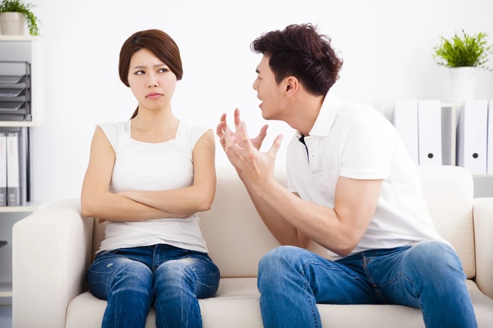 Thu nhập của tôi cao gấp 7 lần vợ nhưng cô ấy vẫn đòi chia việc nhà - Ảnh 1. Thu nhập của tôi cao gấp 7 lần vợ nhưng cô ấy vẫn đòi chia việc nhà - Ảnh 1.