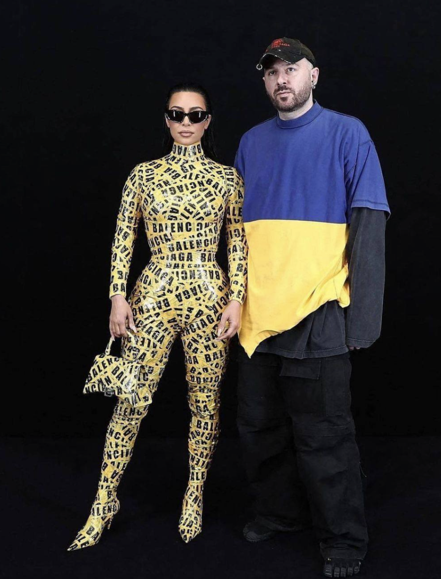 Lá thư từ chối thực tập của Balenciaga gây sốt: Màn “trả đũa” của Demna Gvasalia chăng?- Ảnh 10. Lá thư từ chối thực tập của Balenciaga gây sốt: Màn “trả đũa” của Demna Gvasalia chăng?- Ảnh 10.