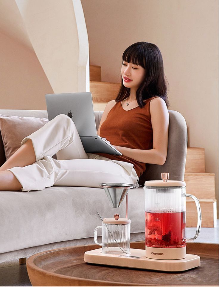 Giải ngố tài chính: Thu nhập thụ động là gì và có thật sự dễ kiếm như mạng xã hội nói? - Ảnh 1. Giải ngố tài chính: Thu nhập thụ động là gì và có thật sự dễ kiếm như mạng xã hội nói? - Ảnh 1.
