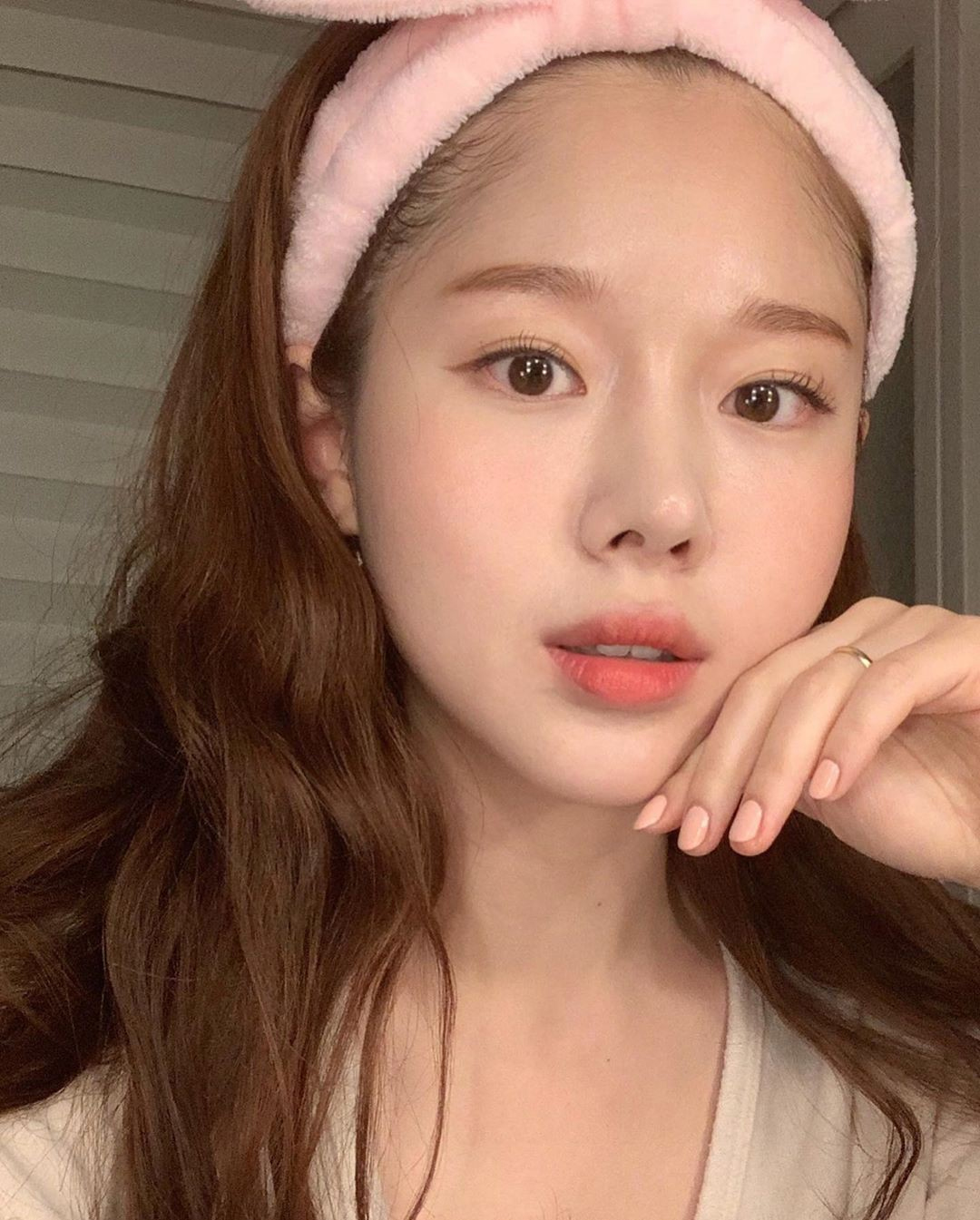 Mùa này chị em nên chọn phương pháp làm đẹp nào để da tăng sinh collagen? BS thẩm mỹ gợi ý!- Ảnh 2. Mùa này chị em nên chọn phương pháp làm đẹp nào để da tăng sinh collagen? BS thẩm mỹ gợi ý!- Ảnh 2.