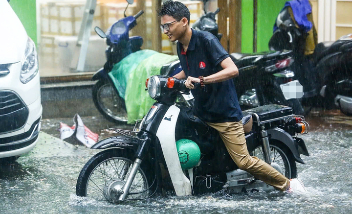 Dự b&aacute;o thời tiết 10 ng&agrave;y: Miền Bắc bước v&agrave;o đợt mưa lớn, c&oacute; nơi vượt 500mm - Ảnh 1.