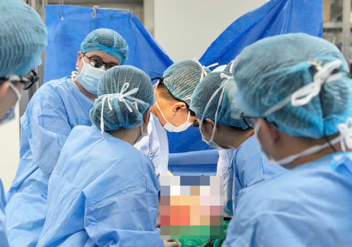 Nam bệnh nhân chết não cứu sống 4 người lạ - Ảnh 1. Nam bệnh nhân chết não cứu sống 4 người lạ - Ảnh 1.