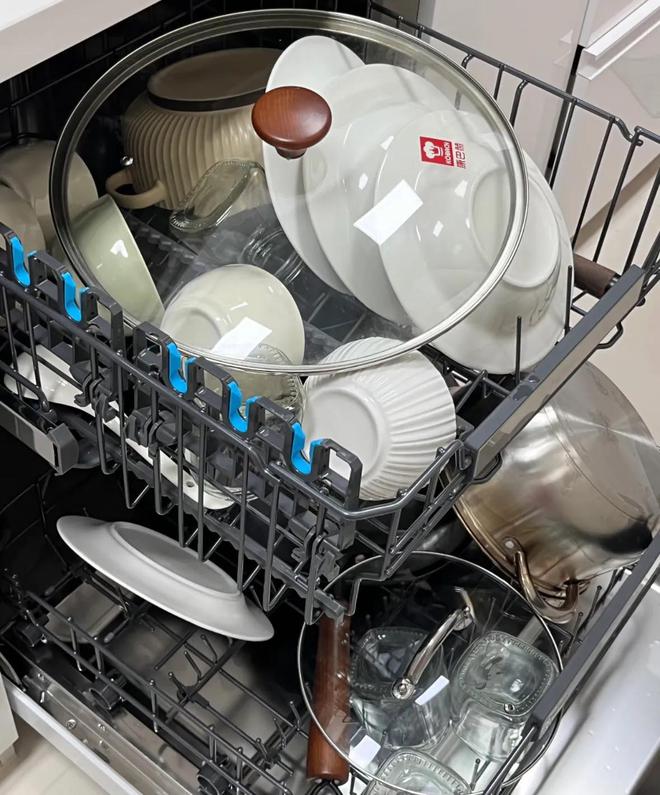 Sau khi sống ở nhà mới được 1 năm, tôi nhận ra 4 thứ này đúng là Sau khi sống ở nhà mới được 1 năm, tôi nhận ra 4 thứ này đúng là