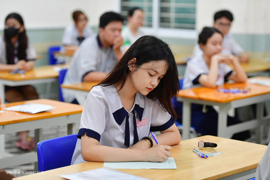 Tin nhắn bố gửi con gái giữa đêm khiến hàng ngàn người like tới tấp: Lời hứa giản đơn nhưng ấm lòng con biết mấy!- Ảnh 2. Tin nhắn bố gửi con gái giữa đêm khiến hàng ngàn người like tới tấp: Lời hứa giản đơn nhưng ấm lòng con biết mấy!- Ảnh 2.