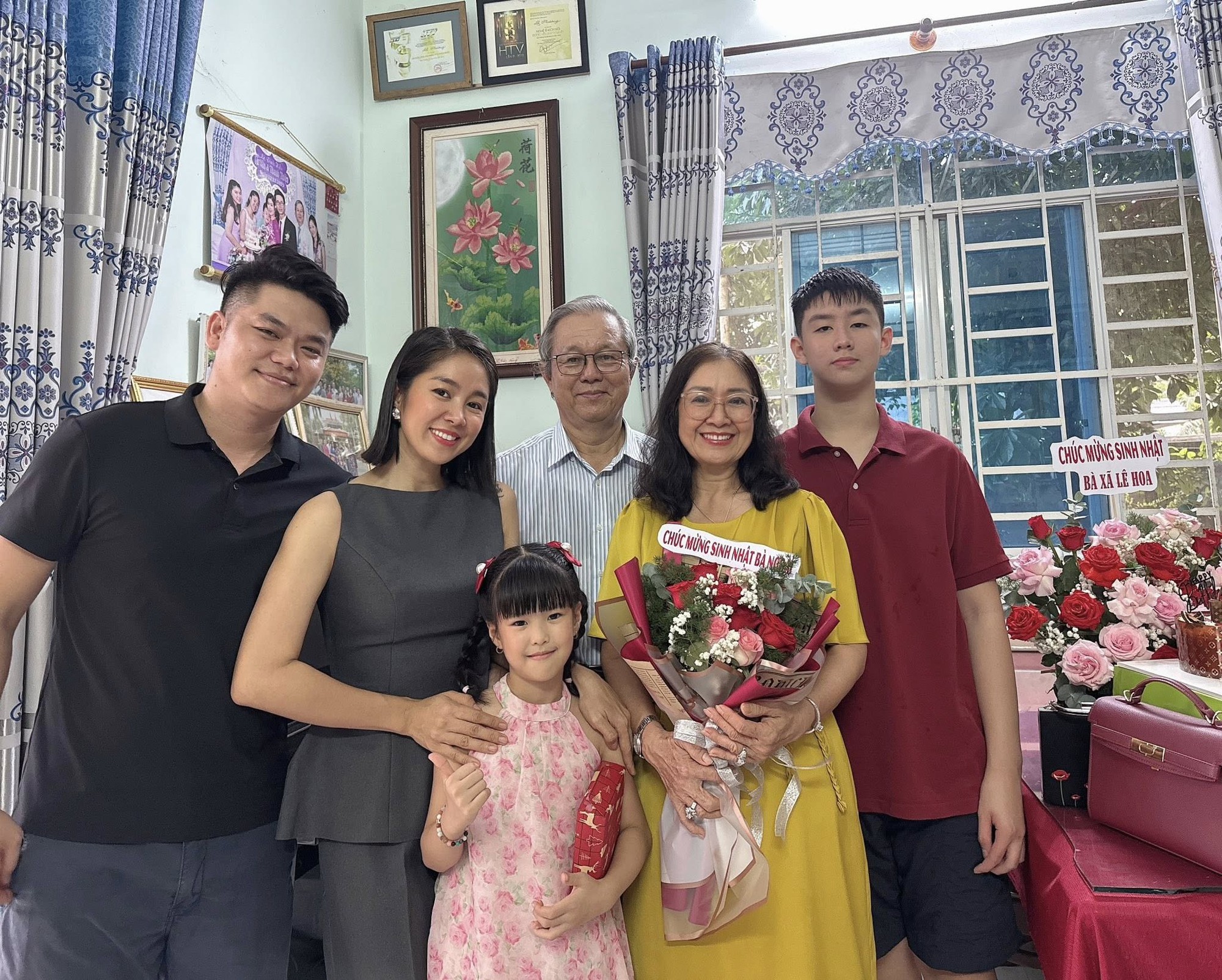 Lê Phương bất ngờ trải lòng trong ngày đặc biệt: Lê Phương bất ngờ trải lòng trong ngày đặc biệt: