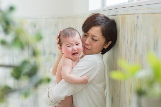 "Đọc vị" tiếng khóc của trẻ sơ sinh: 5 kiểu khóc phổ biến cha mẹ cần nhận biết - Ảnh 2. "Đọc vị" tiếng khóc của trẻ sơ sinh: 5 kiểu khóc phổ biến cha mẹ cần nhận biết - Ảnh 2.
