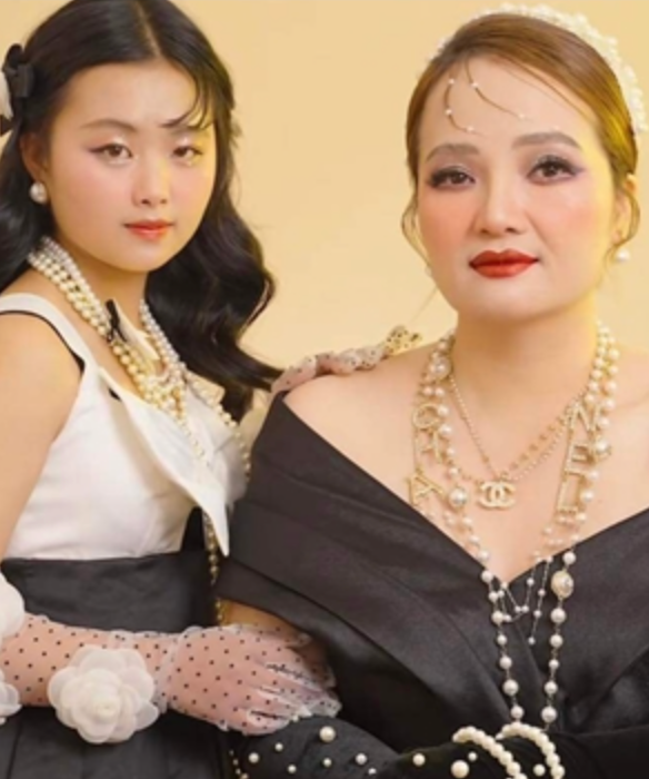 Hoàng Hường là ai và đã làm gì mà bị gọi là “thánh scandal”? - Ảnh 6. Hoàng Hường là ai và đã làm gì mà bị gọi là “thánh scandal”? - Ảnh 6.