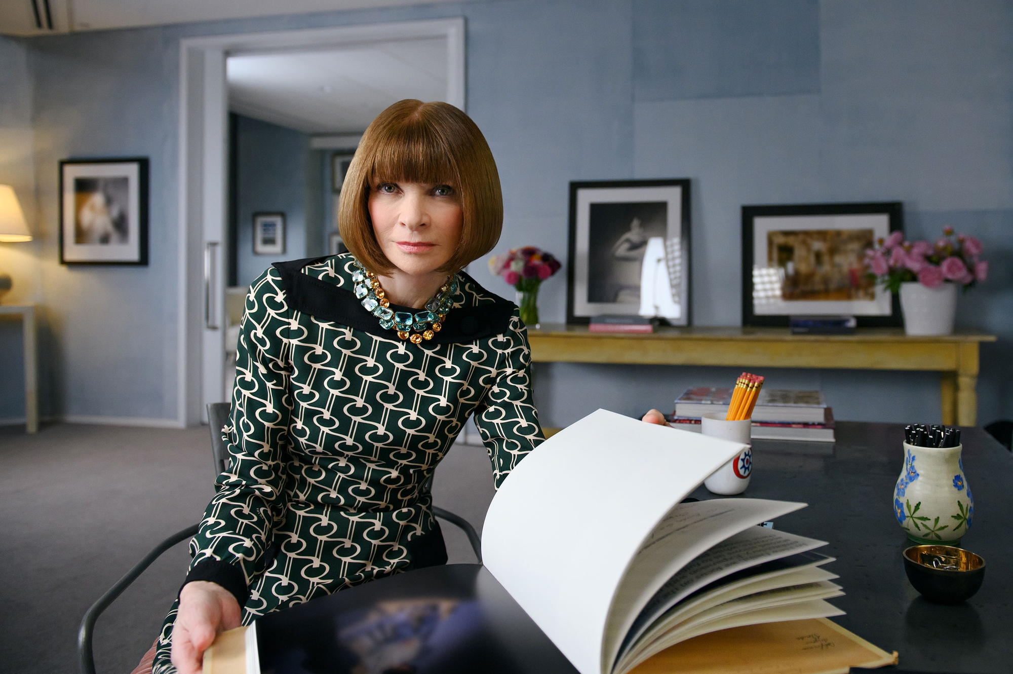 Nóng: Anna Wintour rời ghế Tổng Biên Tập Vogue Mỹ sau gần 40 năm- Ảnh 1. Nóng: Anna Wintour rời ghế Tổng Biên Tập Vogue Mỹ sau gần 40 năm- Ảnh 1.