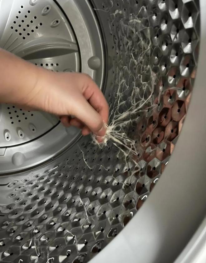 Giặt 3 thứ này bằng máy giặt, sớm muộn sẽ vứt cả đồ cả máy- Ảnh 8. Giặt 3 thứ này bằng máy giặt, sớm muộn sẽ vứt cả đồ cả máy- Ảnh 8.