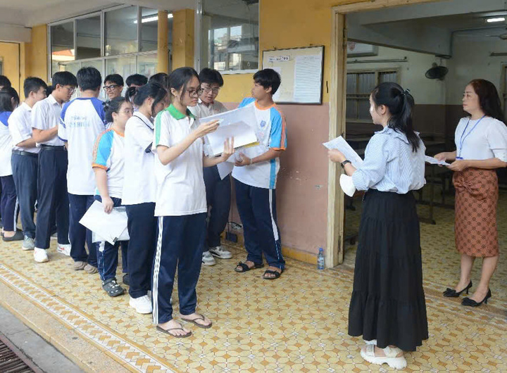 Bị hư xe dọc đường, thí sinh vẫn kịp thi nhờ cách xử trí 'có một không hai' - Ảnh 1. Bị hư xe dọc đường, thí sinh vẫn kịp thi nhờ cách xử trí 'có một không hai' - Ảnh 1.