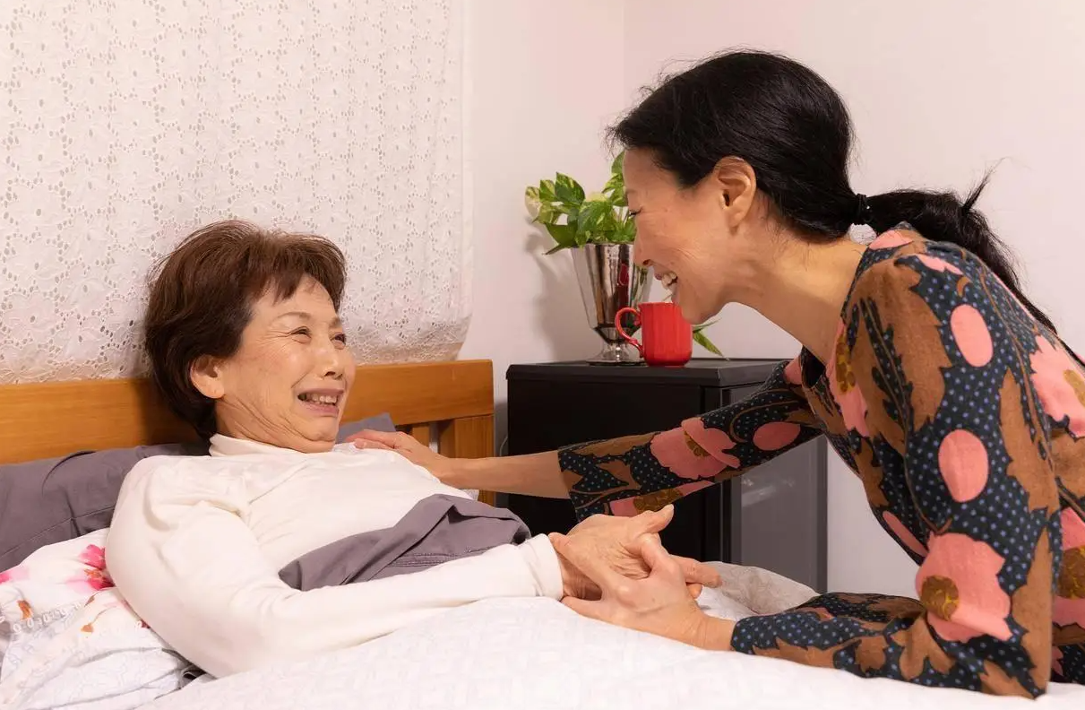 Tôi từng nghĩ mẹ ruột và mẹ kế là kẻ thù không đội trời chung, nào ngờ giờ họ đòi dọn về sống chung với nhau- Ảnh 1. Tôi từng nghĩ mẹ ruột và mẹ kế là kẻ thù không đội trời chung, nào ngờ giờ họ đòi dọn về sống chung với nhau- Ảnh 1.