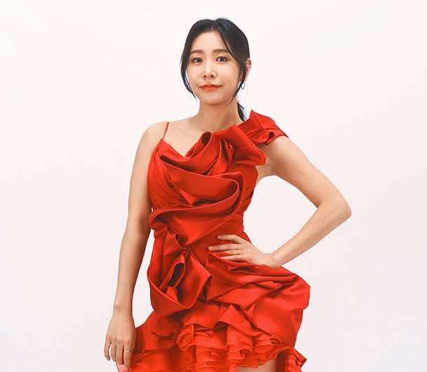 Nữ idol số khổ nhất showbiz: 16 năm thực tập chưa 1 lần nổi tiếng, nay chạy show làm ca sĩ hội chợ- Ảnh 5. Nữ idol số khổ nhất showbiz: 16 năm thực tập chưa 1 lần nổi tiếng, nay chạy show làm ca sĩ hội chợ- Ảnh 5.