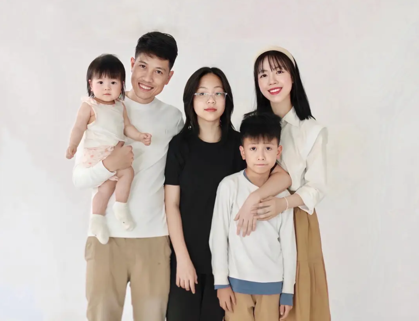 Di cư từ Hà Nội vào Nha Trang theo xu hướng, gia đình 5 người mua nhà 3 tầng 100m2: Vượt xa kỳ vọng - Ảnh 1. Di cư từ Hà Nội vào Nha Trang theo xu hướng, gia đình 5 người mua nhà 3 tầng 100m2: Vượt xa kỳ vọng - Ảnh 1.