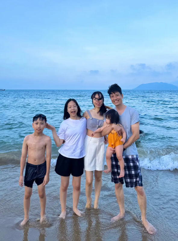 Di cư từ Hà Nội vào Nha Trang theo xu hướng, gia đình 5 người mua nhà 3 tầng 100m2: Vượt xa kỳ vọng - Ảnh 4. Di cư từ Hà Nội vào Nha Trang theo xu hướng, gia đình 5 người mua nhà 3 tầng 100m2: Vượt xa kỳ vọng - Ảnh 4.