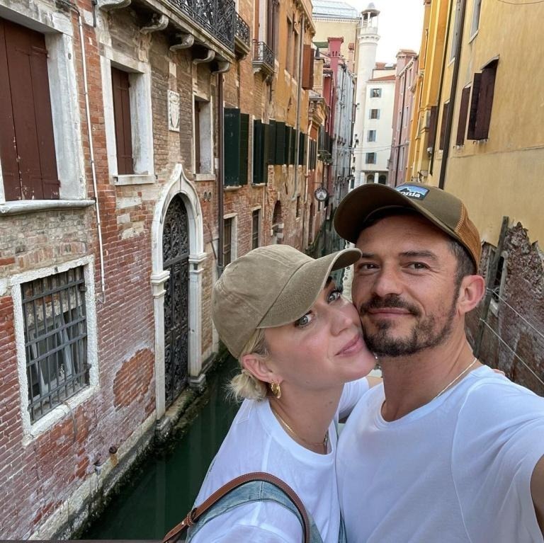 snaps-katy-perry-orlando-bloom-1-1751073019850-17510730203681427231862.jpg