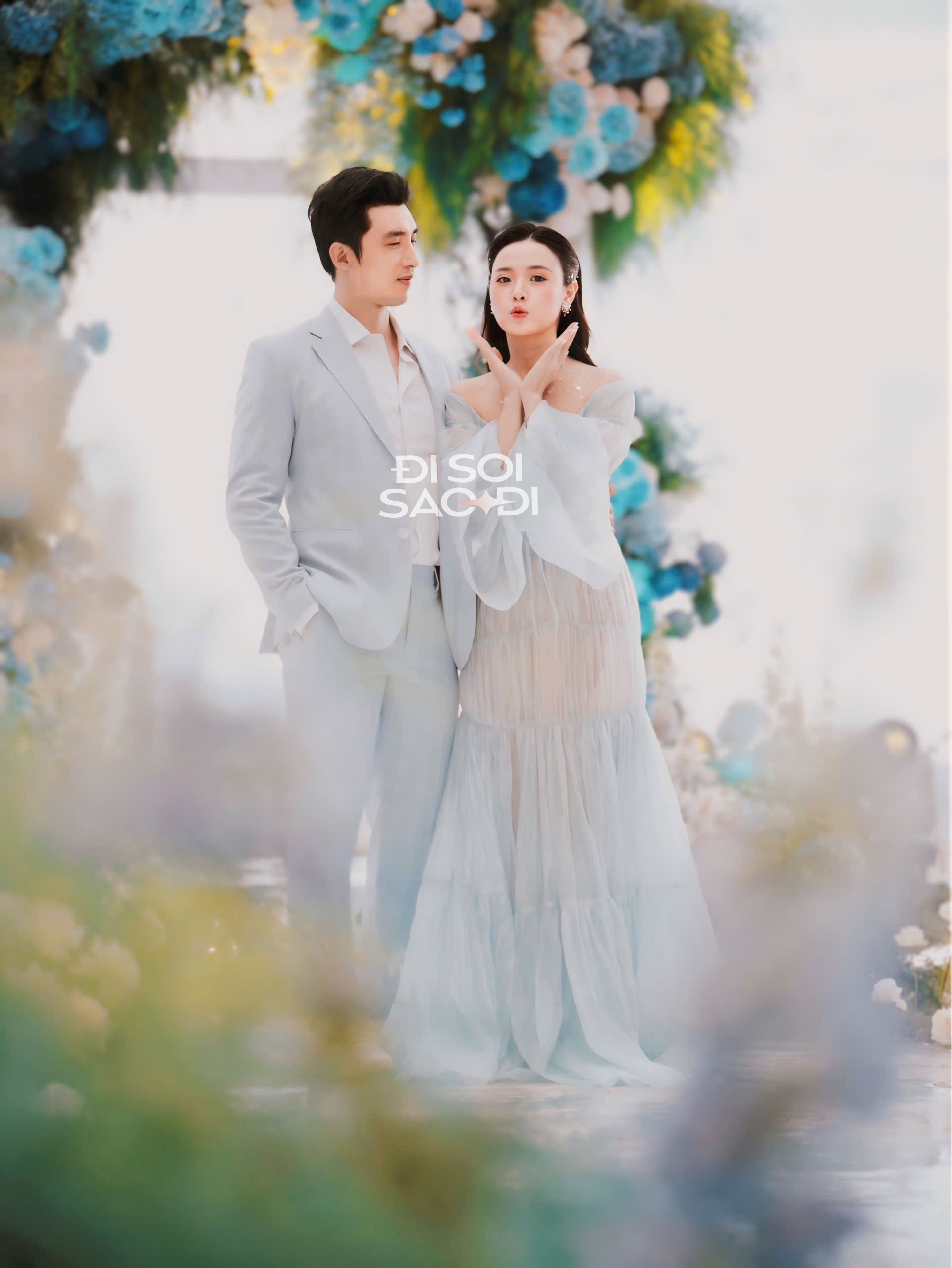 Video Midu được chồng tặng 2 chiếc túi tiền tỷ bằng cách độc lạ, nhưng bất ngờ hơn cả là khi Minh Đạt nói lí do! - Ảnh 3. Video Midu được chồng tặng 2 chiếc túi tiền tỷ bằng cách độc lạ, nhưng bất ngờ hơn cả là khi Minh Đạt nói lí do! - Ảnh 3.