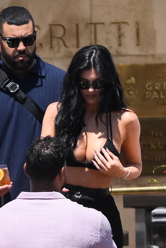 6-28-25-kylie-jenner-107319204-1751168515990371583316-1751186552140-1751186552244857038195.jpg