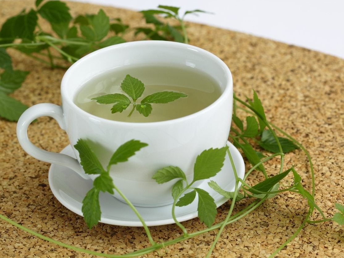 Loại cây mọc dại nhưng có khả năng chống oxy hóa cao gấp 8 lần trà xanh: Giải độc cơ thể, giảm mỡ máu - Ảnh 2. Loại cây mọc dại nhưng có khả năng chống oxy hóa cao gấp 8 lần trà xanh: Giải độc cơ thể, giảm mỡ máu - Ảnh 2.