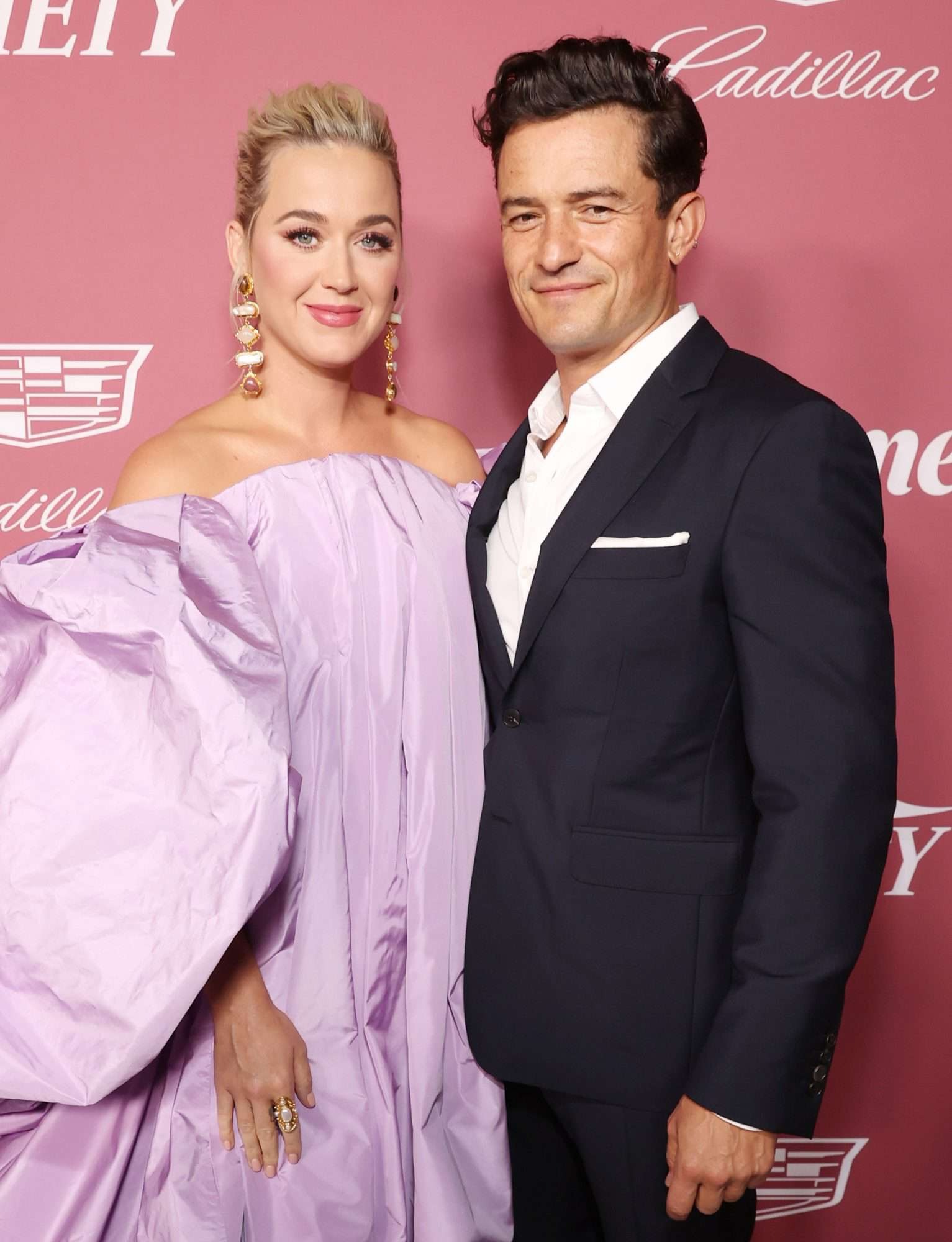 katy-perry-2000-a38310a19d534caf-17511629933071973900280-1751177944668-1751177944751762948516.jpg