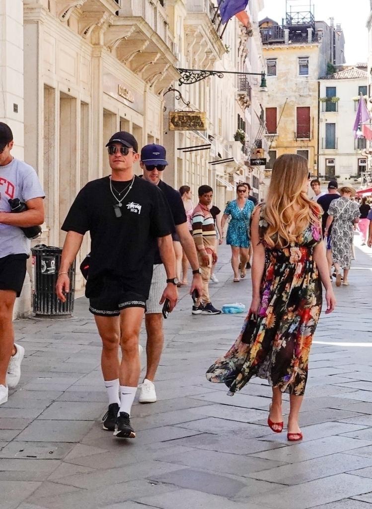 premium-exclusive-venice-italy-b-1751163566159996272076-1751177914670-17511779148031399076553.jpg