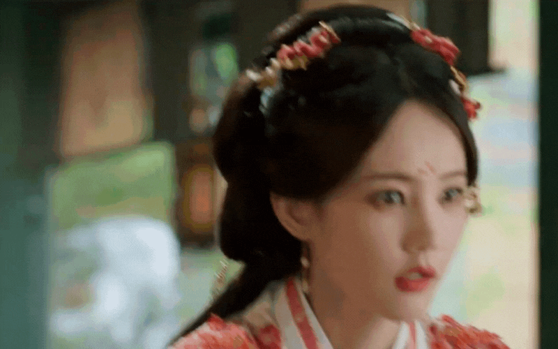 Tiểu thư lá ngọc cành vàng đẹp nhất lúc này: U40 vẫn vào vai cô nương ngọt xớt, phục trang lộng lẫy nhưng nhan sắc của nàng còn sáng hơn- Ảnh 6. Tiểu thư lá ngọc cành vàng đẹp nhất lúc này: U40 vẫn vào vai cô nương ngọt xớt, phục trang lộng lẫy nhưng nhan sắc của nàng còn sáng hơn- Ảnh 6.