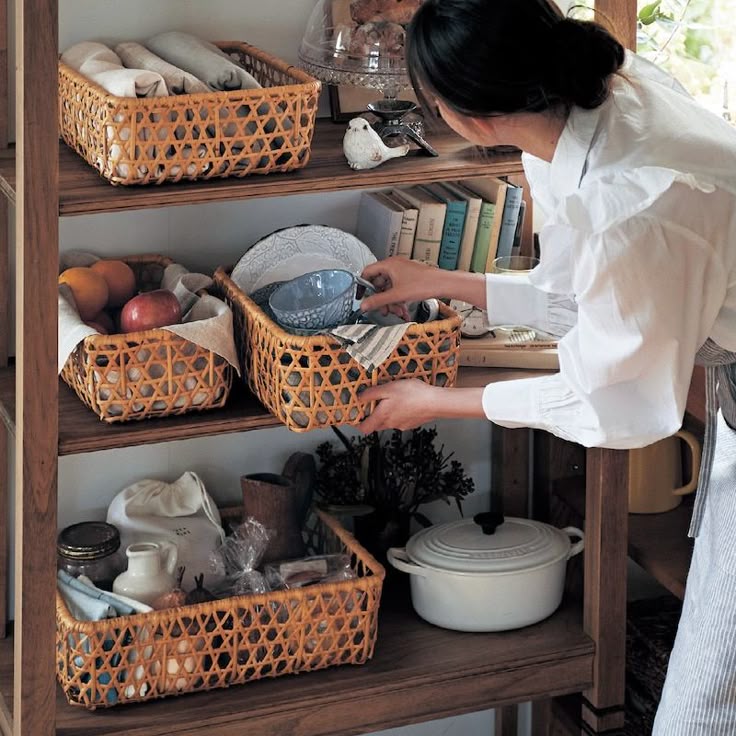 Chỉ còn 10 món trong bếp: Tôi nấu ăn nhanh hơn, ăn ngon hơn và không còn muốn gọi đồ ăn ngoài - Ảnh 2. Chỉ còn 10 món trong bếp: Tôi nấu ăn nhanh hơn, ăn ngon hơn và không còn muốn gọi đồ ăn ngoài - Ảnh 2.