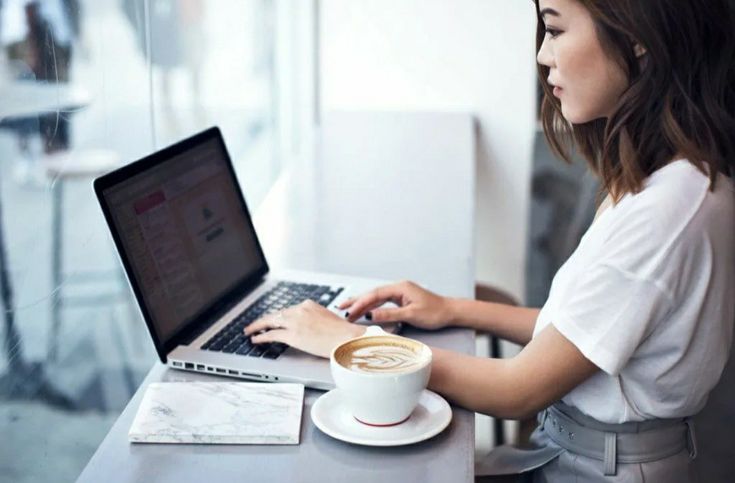Sau tuổi 40, tôi nhận ra: Tiết kiệm không đủ – phụ nữ trung niên cần quản lý tài chính để sống vững vàng hơn - Ảnh 2.