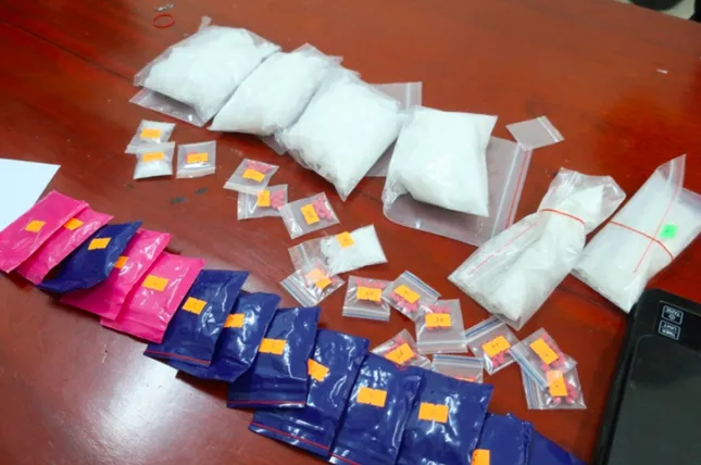 Cựu đội phó Công an TP Việt Trì lập công bằng cách đưa tiền cho tội phạm đi mua ma túy để bắt giữ - Ảnh 1. Cựu đội phó Công an TP Việt Trì lập công bằng cách đưa tiền cho tội phạm đi mua ma túy để bắt giữ - Ảnh 1.