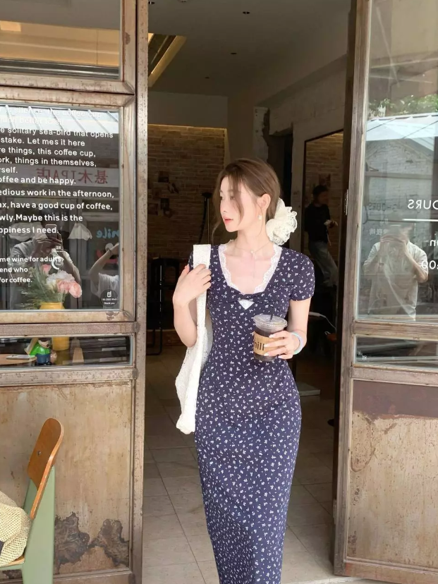 Gái Pháp mê tít 2 kiểu váy xinh như thơ, diện từ hè năm này sang năm khác không chán- Ảnh 25. Gái Pháp mê tít 2 kiểu váy xinh như thơ, diện từ hè năm này sang năm khác không chán- Ảnh 25.