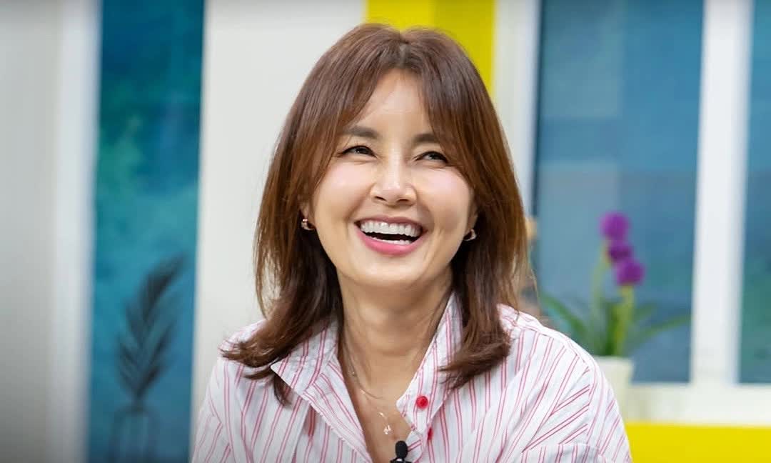 Vợ nam tài tử phim Ước mơ vươn tới một ngôi sao bày tỏ sự bỡ ngỡ về thời kỳ mãn kinh: Tôi cảm thấy mình già đi nhiều và rất bỡ ngỡ- Ảnh 3. Vợ nam tài tử phim Ước mơ vươn tới một ngôi sao bày tỏ sự bỡ ngỡ về thời kỳ mãn kinh: Tôi cảm thấy mình già đi nhiều và rất bỡ ngỡ- Ảnh 3.