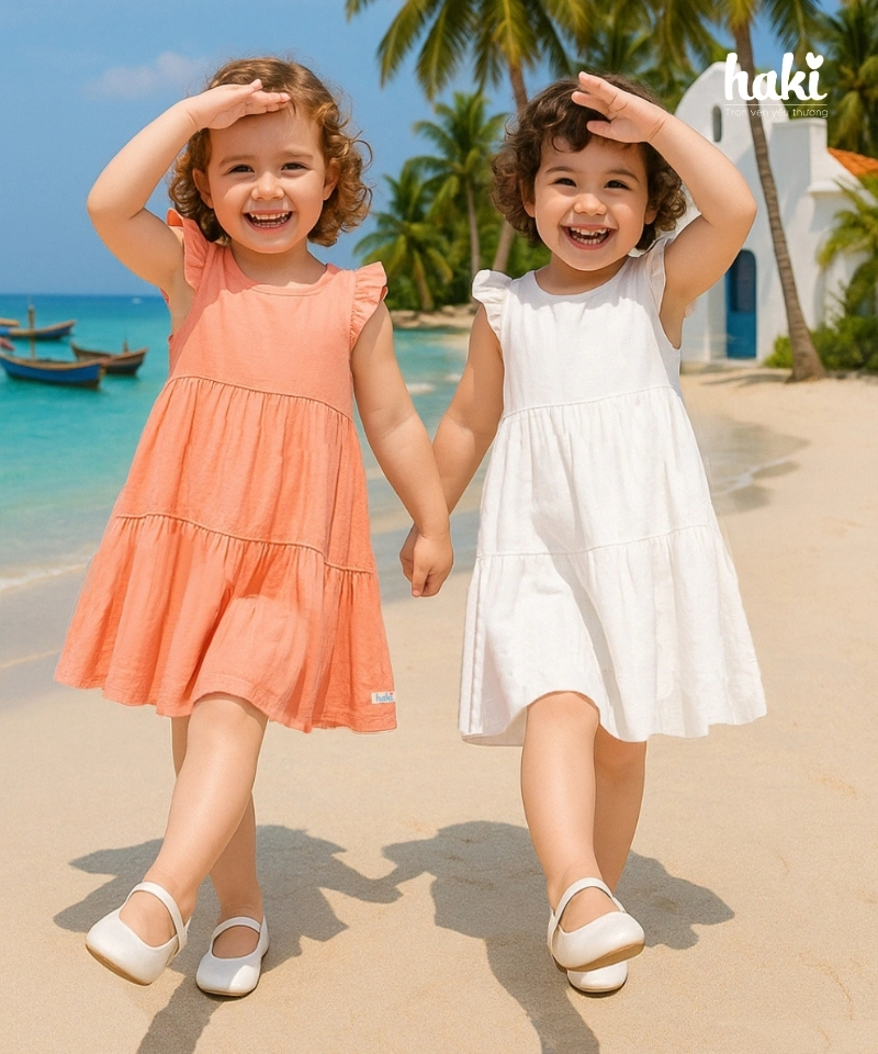 Lisa như bản sao của mẹ Hà Hồ, còn bé xíu đã lên đồ xinh mê - Ảnh 11. Lisa như bản sao của mẹ Hà Hồ, còn bé xíu đã lên đồ xinh mê - Ảnh 11.