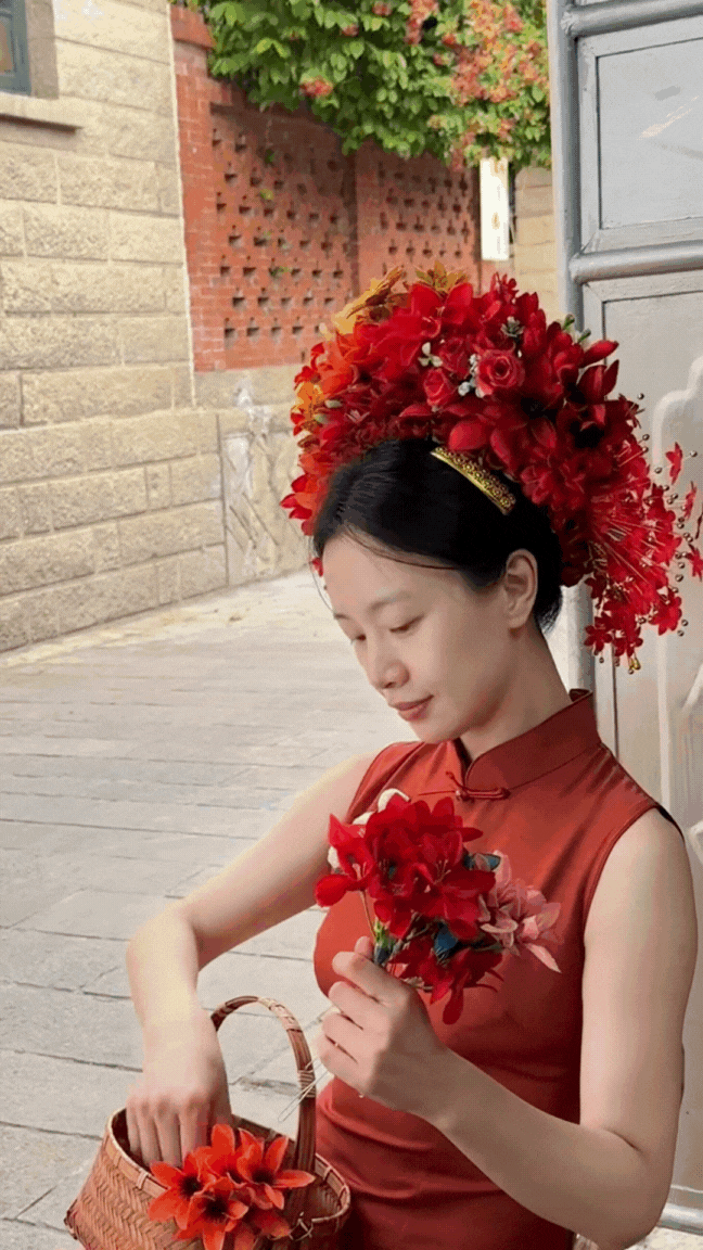 banh-bong-lan-sum-ky-2-17512750376591649761338.gif