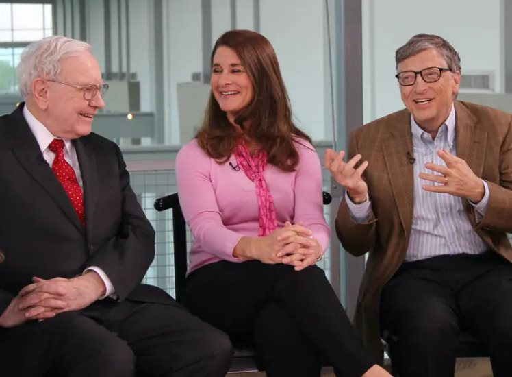 Nóng: Nghi vấn Warren Buffett 'nghỉ chơi' với Bill Gates sau 30 năm, tình bạn tỷ USD rạn nứt vì từ thiện và đời tư - Ảnh 3. Nóng: Nghi vấn Warren Buffett 'nghỉ chơi' với Bill Gates sau 30 năm, tình bạn tỷ USD rạn nứt vì từ thiện và đời tư - Ảnh 3.