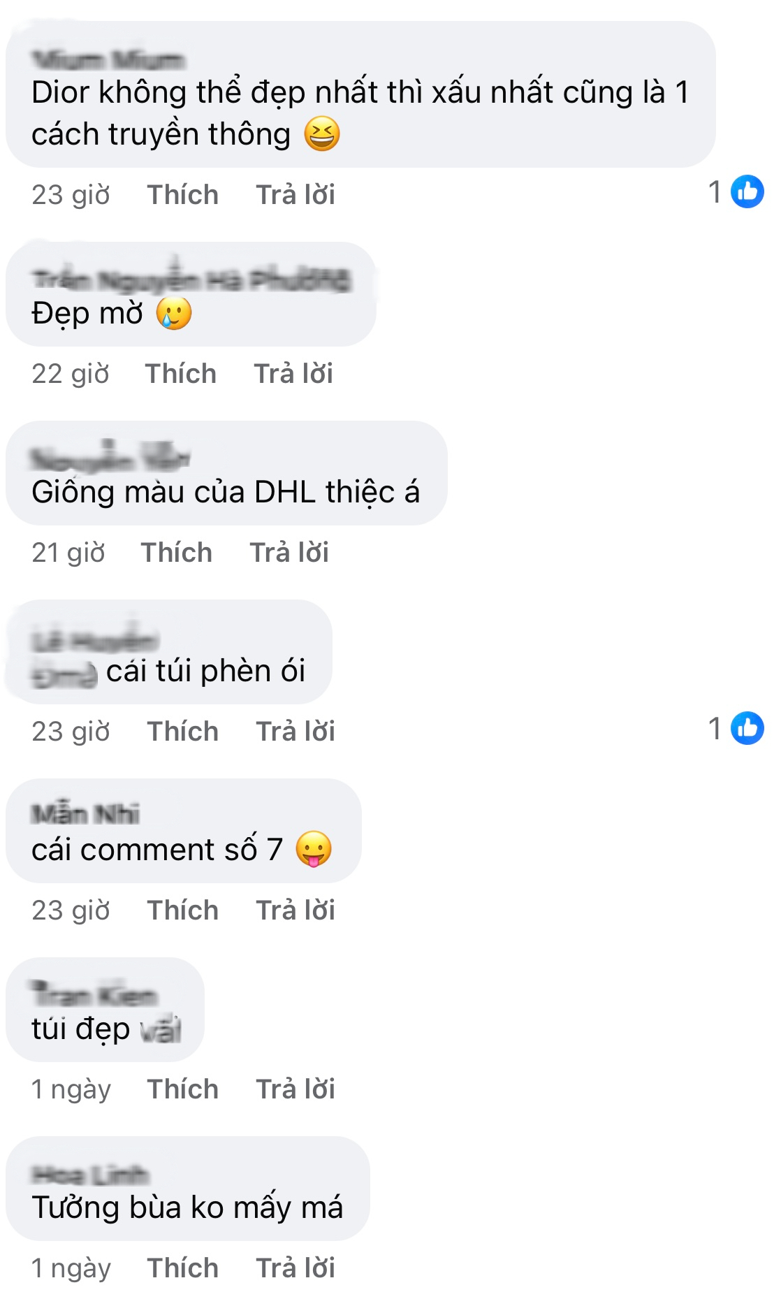 Rihanna cầm túi gây tranh cãi- Ảnh 4. Rihanna cầm túi gây tranh cãi- Ảnh 4.